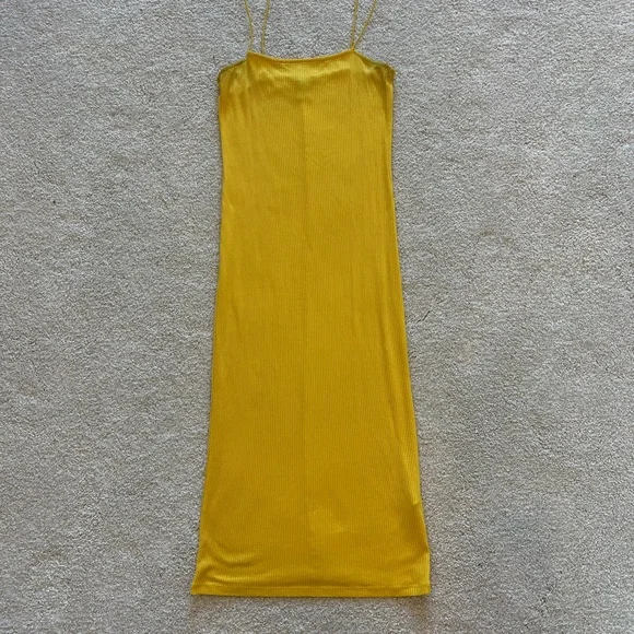YELLOW DRESS - Picture 7 of 7